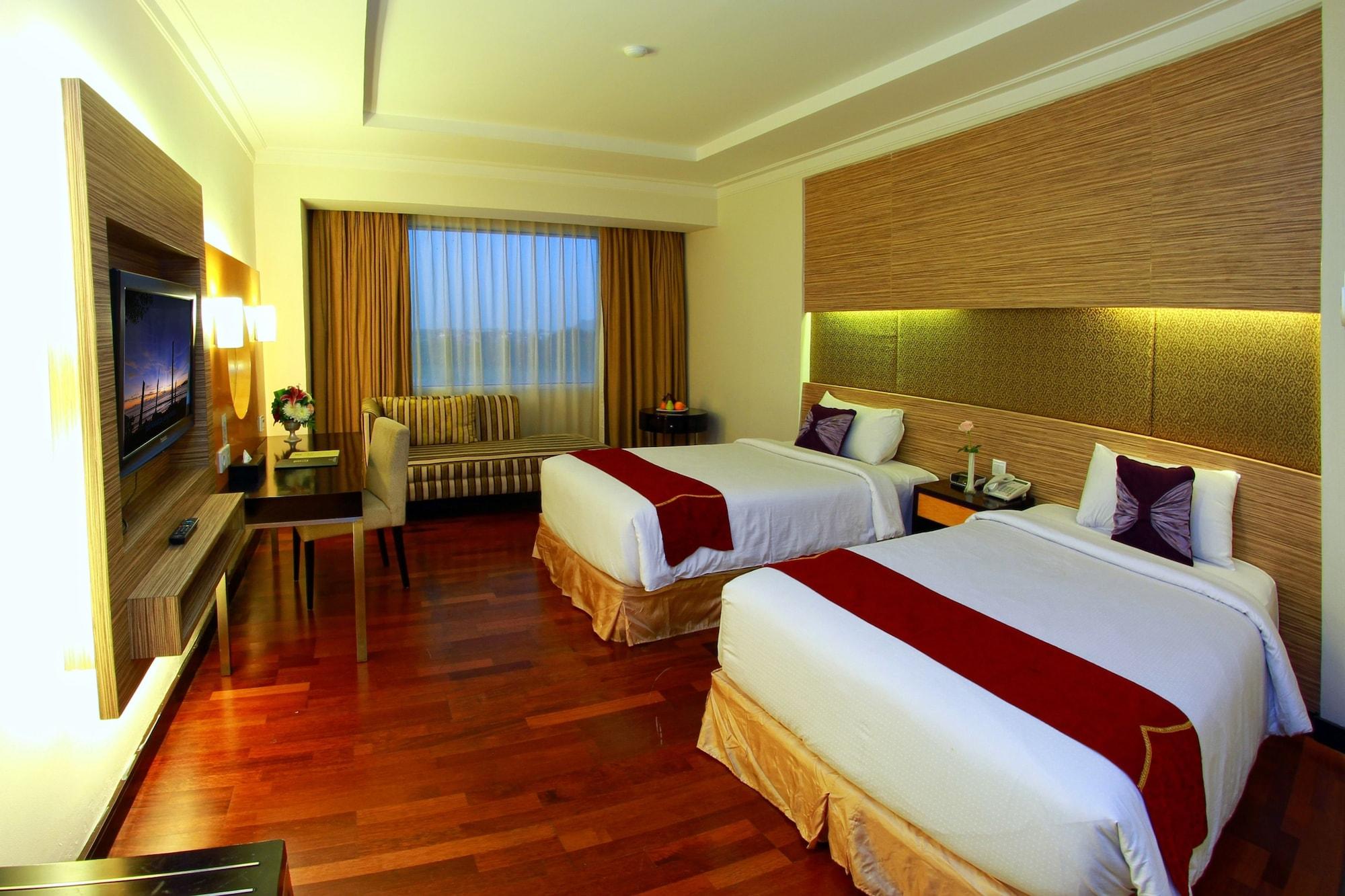 Premier Basko Hotel Padang  Exterior foto